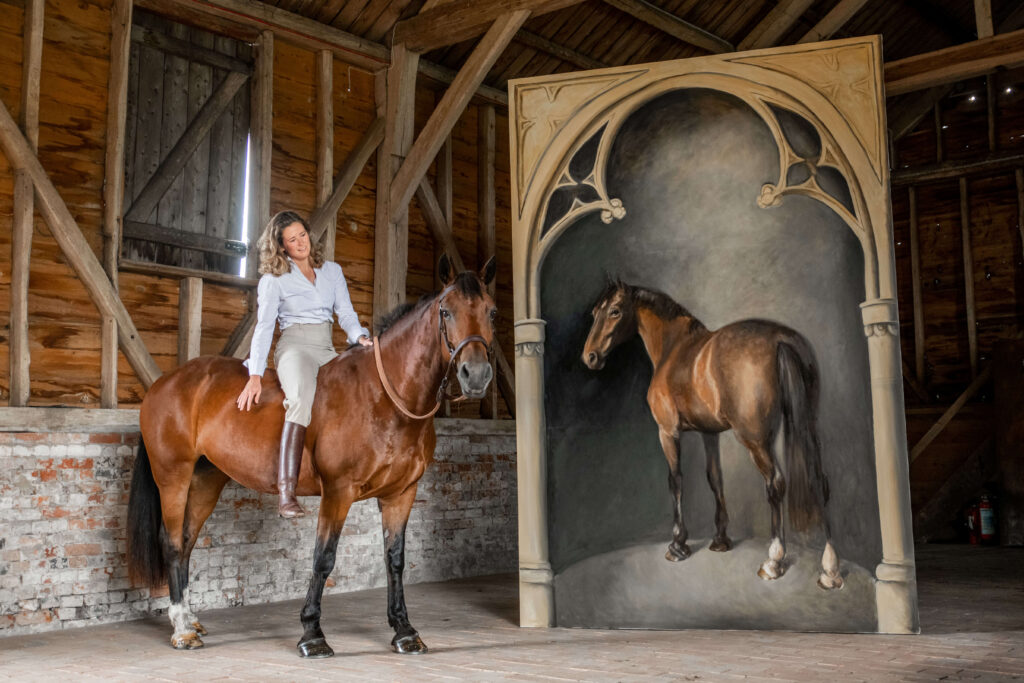 Madeleine Bunbury, Saint Margarette, Oil on canvas 118⅛ x 78¾ in., 118⅛ x 78¾ in. (framed)